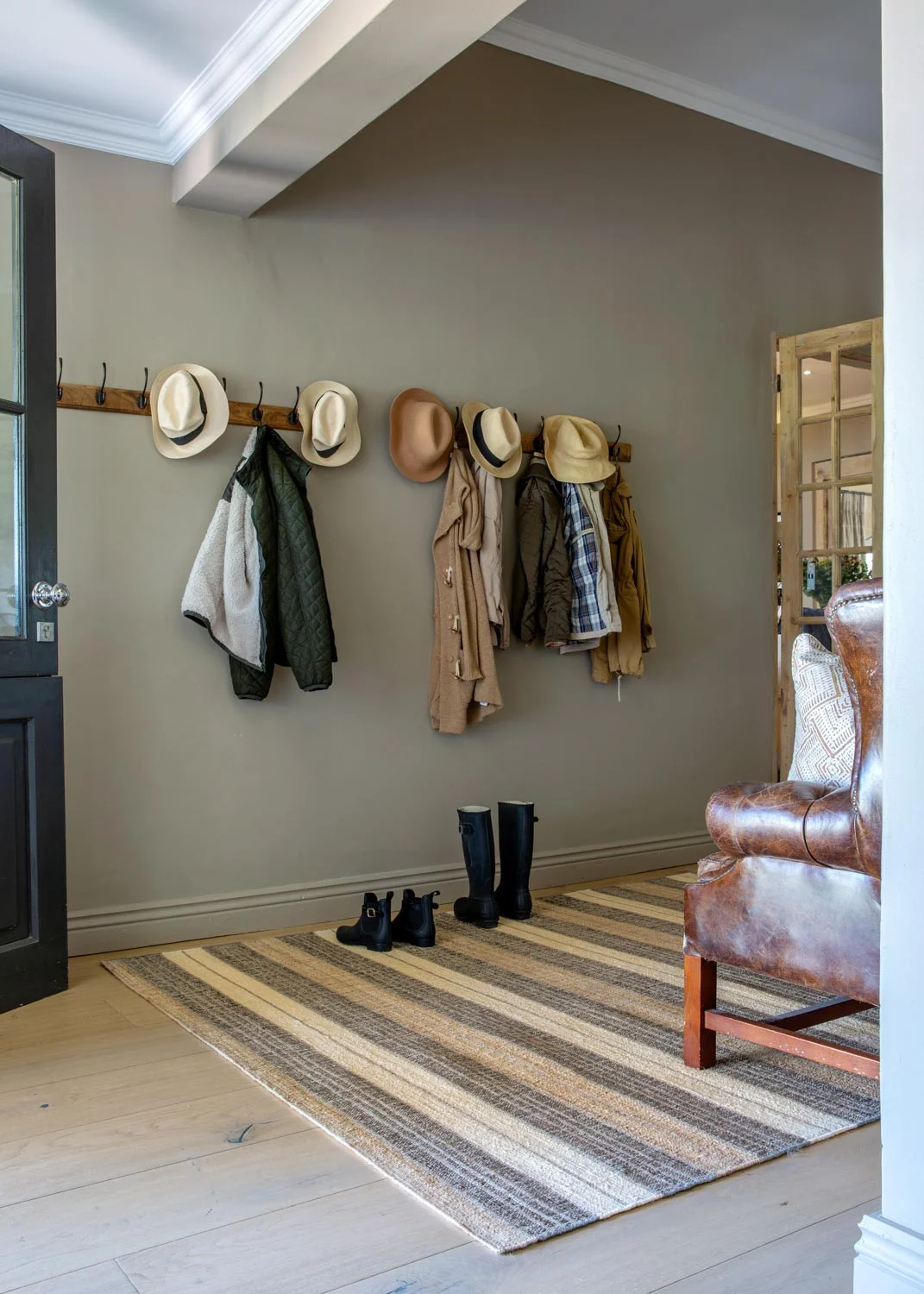 Siya Indoor Jute Rug gallery image