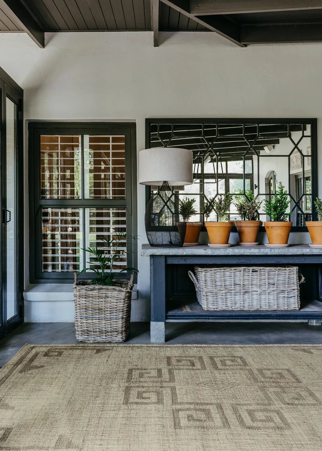 Mara Indoor Jute Rug gallery image