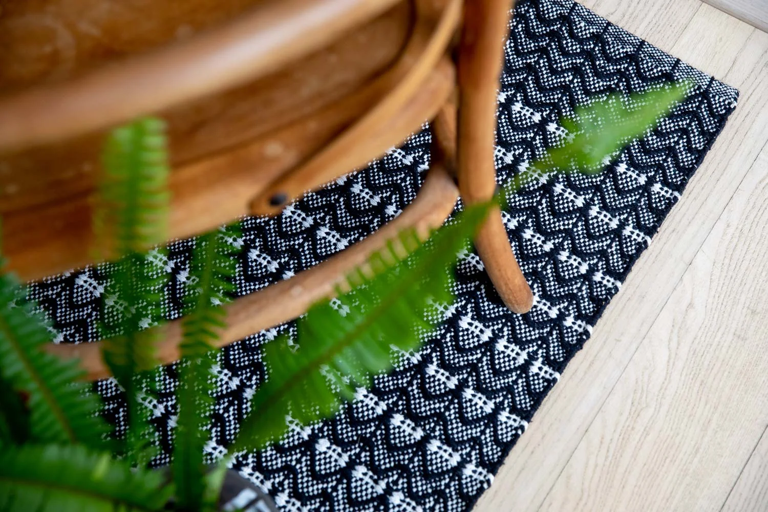 Dune Cotton Rug - Black gallery image