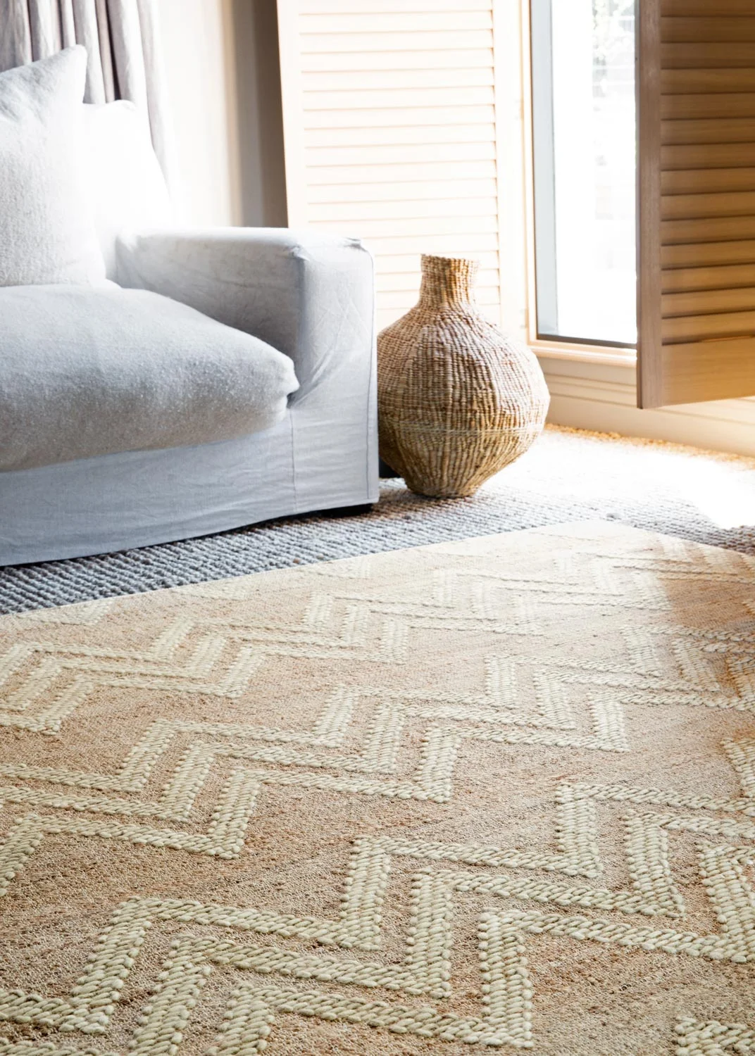 Zag Indoor Jute Rug gallery image
