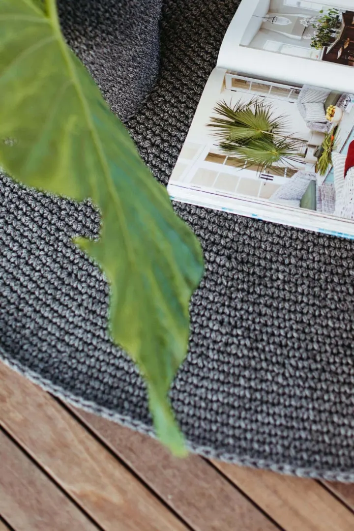 CrissCross Round Rug